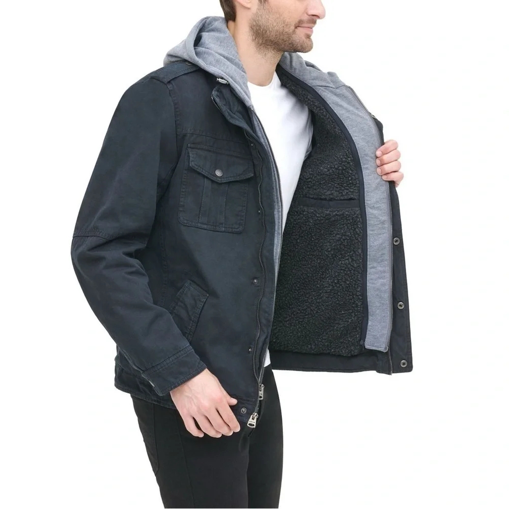 Levi's Cotton Sherpa Lined Trucker Jacket in MILITARY GREEN Size M Coat